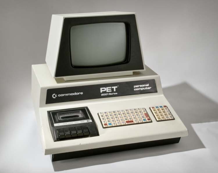 Commodore ve Amiga tek telefonda
