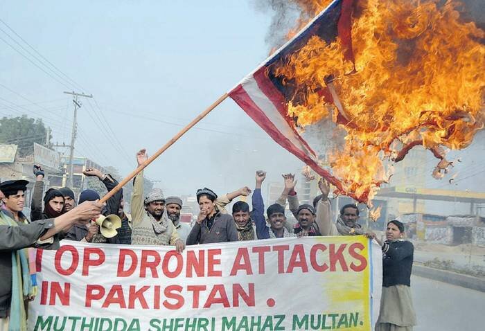 Afganistan'da drone saldırılarına yönelik bir protesto