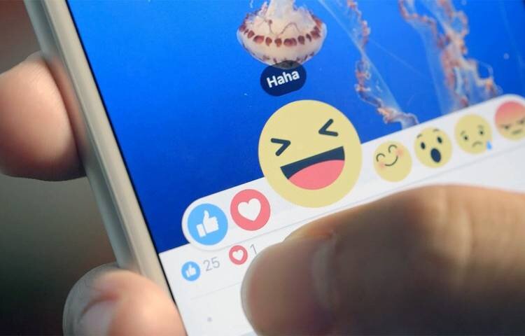 Facebook beğenileri ‘emoji’leniyor