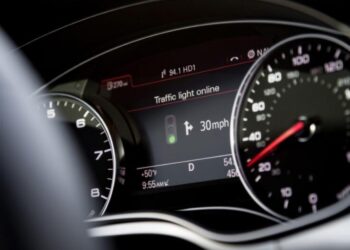 Akıllı trafik için ilk adımı atan Audi oldu
