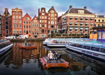 Sürücüsüz botlar, Amsterdam'ı altın çağına döndürecek