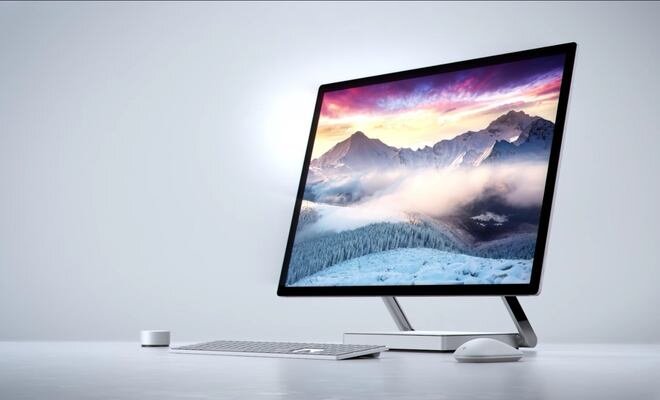 Microsoft yaratıcı dünyaya Surface Studio’yu hediye etti