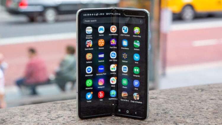 Samsung Galaxy Fold 2 için hazırlıklara başladı 1 Samsung Galaxy Fold 2