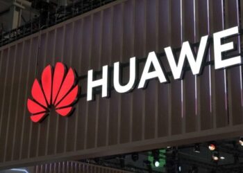 Huawei ABD’nin çip engelinden olumsuz etkileneceğini kabul etti