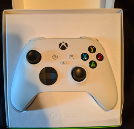 Microsoft Xbox Series S oyun kontrolcüsü sızdırıldı