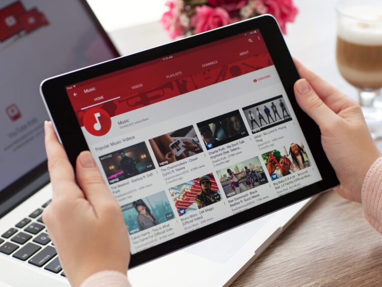 iPad’de Youtube resim içinde resim özelliği nasıl kullanılır? • Digital