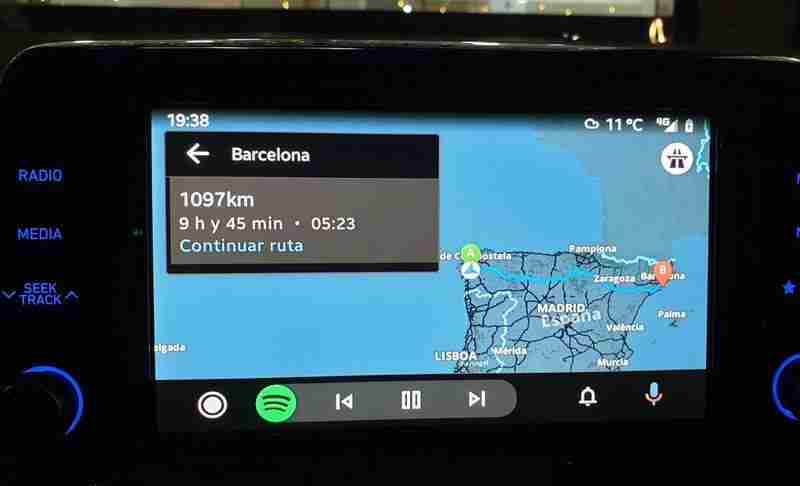 Android Auto ile Google Maps harici navigasyon uygulamaları kullanılabilecek