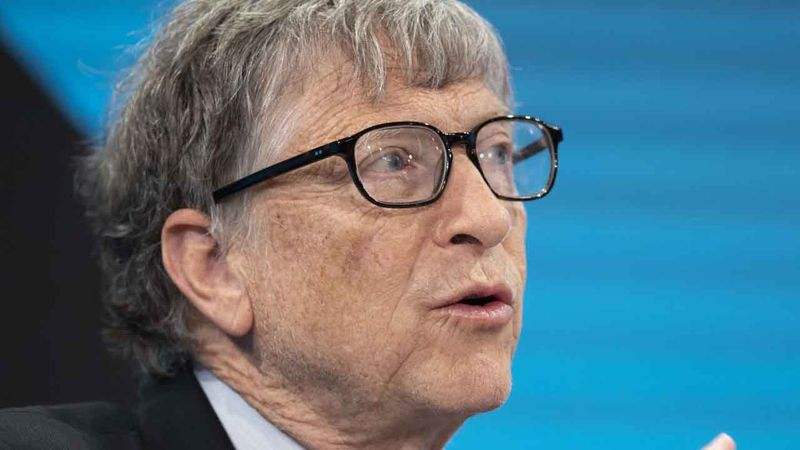 Bill Gates koronavirüs ile ilgili komplo teorilerine cevap verdi
