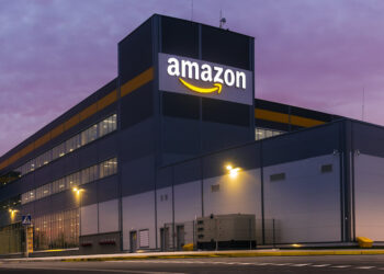 Amazon, AR araçlar ile mobilya satarak IKEA ile rekabet edecek
