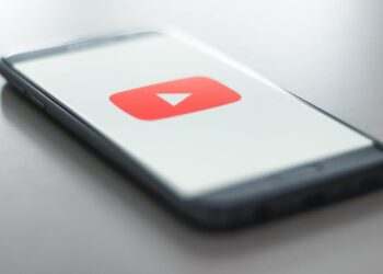 YouTube, kullanıcıların TikTok tarzı kısa videolar oluşturabilecekleri yeni bir özellik test ediyor