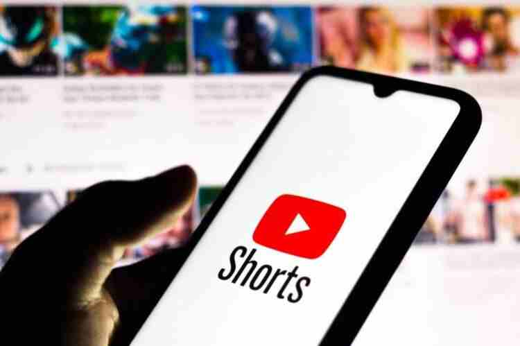 YouTube Shorts videoları Google Keşfet'te gösterilmeye başladı