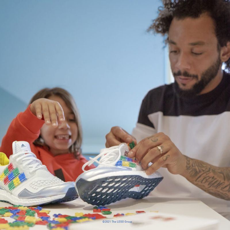 Adidas ve LEGO "bir araya getirmek" bu kaçırılmayacak spor ayakkabılar