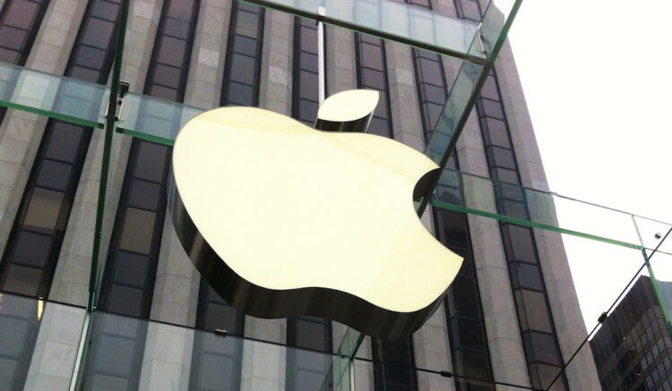 Apple, ABD'de nümüzdeki beş yıl içinde 430 milyar dolar yatırım yapacak