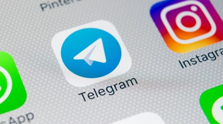 Bir Telegram sohbetindeki tüm fotoğrafları ve videoları indirme nasıl yapılır?