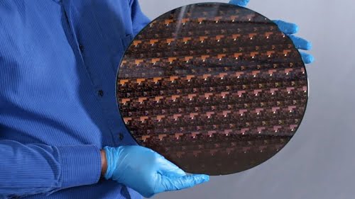 IBM, nanosheet teknolojisine sahip dünyanın ilk 2nm çipini geliştirdi