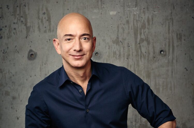 Jeff Bezos, 5 Temmuz'da Amazon CEO'luğu görevinden ayrılacak