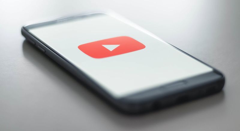 YouTube, cep telefonlarından video izlemenin yeni bir yolunu test ediyor