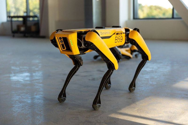 Xiomi CyberDog Boston Dynamics'e rakip oldu