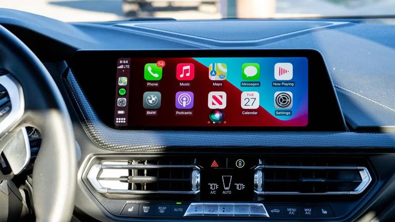 Apple, CarPlay'i geliştirmek için IronHeart projesi üzerinde çalışıyor