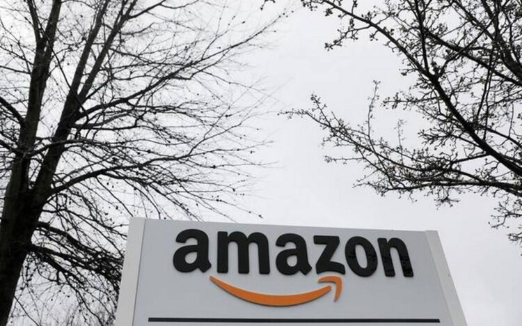 Reuters'e göre Amazon en çok satan ürünleri kopyalayıp ve arama sonuçlarını manipüle ediyor