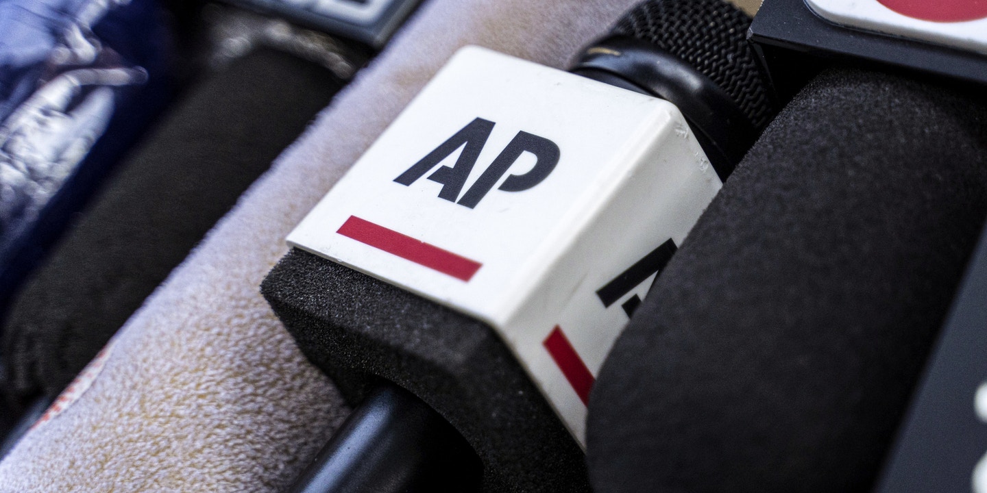 Associated Press (AP), ödüllü gazeteci fotoğrafları için NFT pazaryeri kuruyor