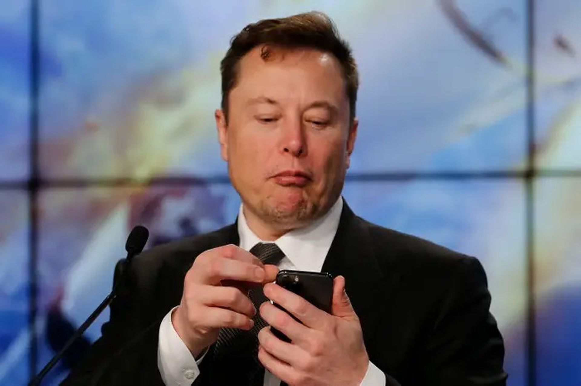 Elon Musk Twitter anlaşması askıya alındı