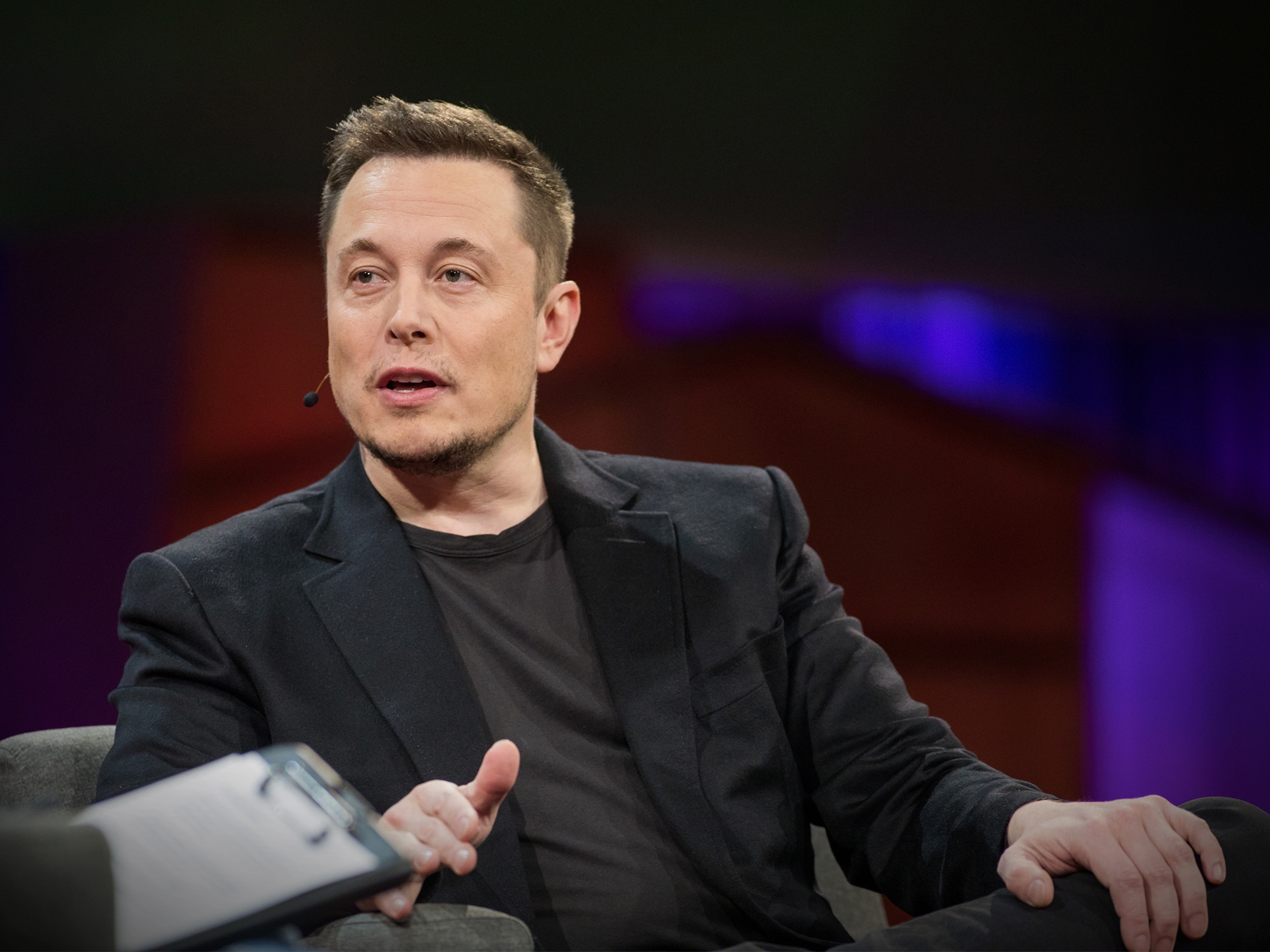 Elon Musk, Twitter CEO'sunu tartışmaya davet etti