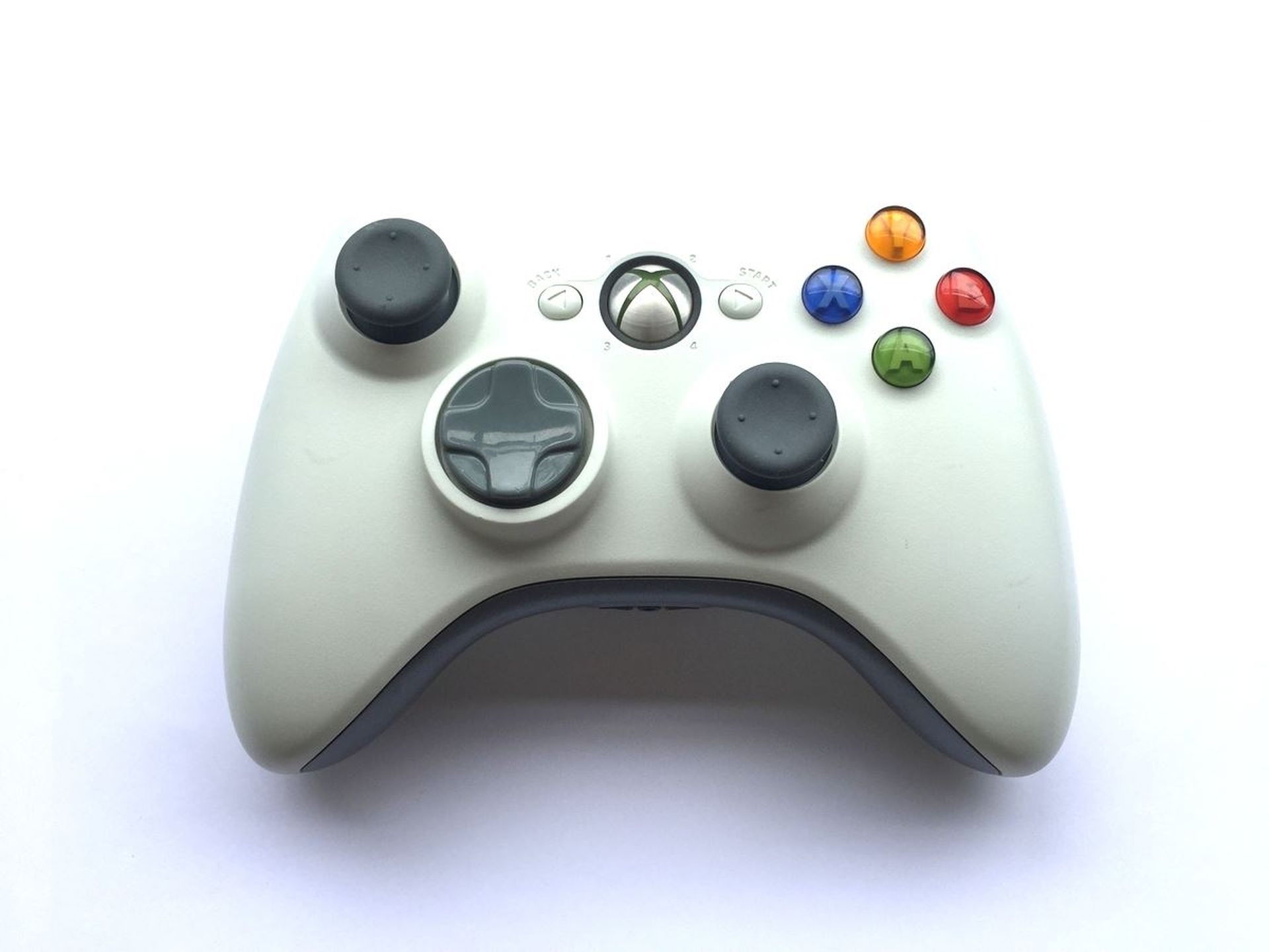 Джойстика xbox 10. Геймпад Xbox 360 Controller. Xbox 360 Wireless Controller. Джойстик хбокс 360 белый. Джойстик Xbox 360 беспроводной.