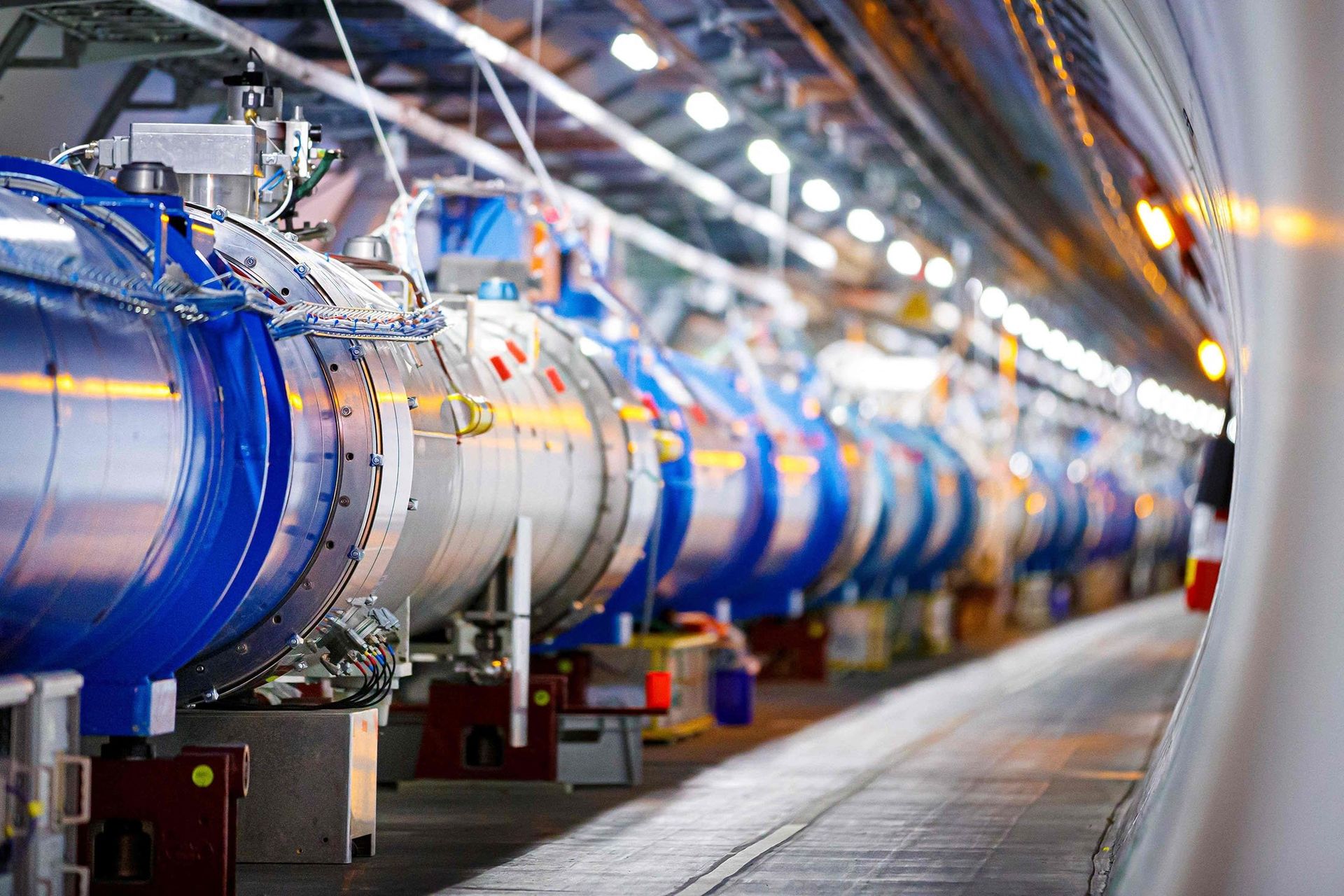 Büyük Hadron Çarpıştırıcısı nedir?
