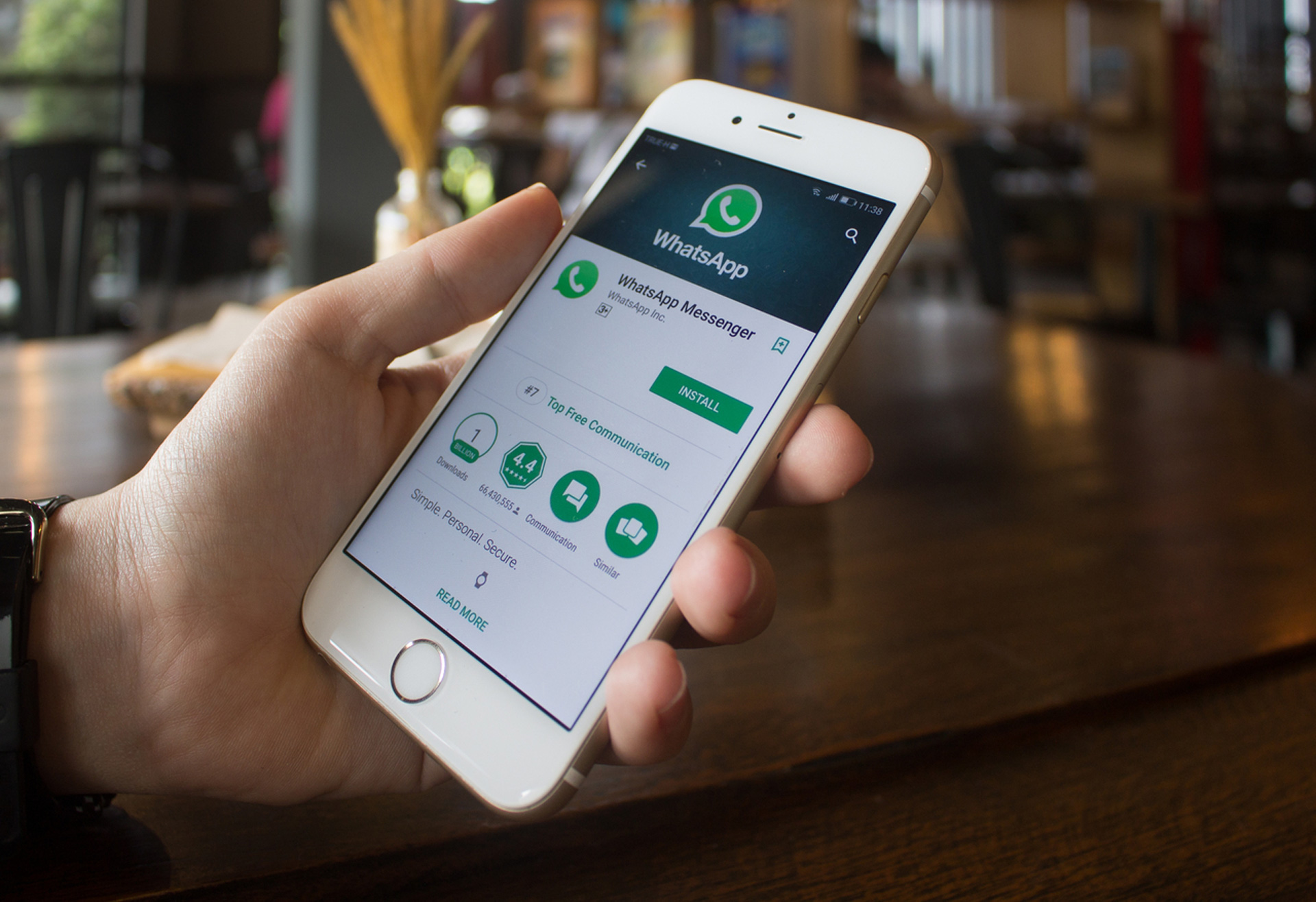 WhatsApp canlı konum nasıl gönderilir?