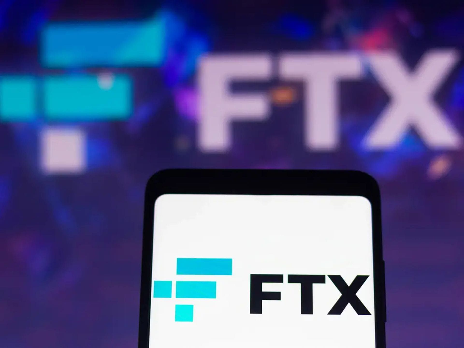 Binance FTX'i satın alıyor: Devlerin birleşmesi açıklandı