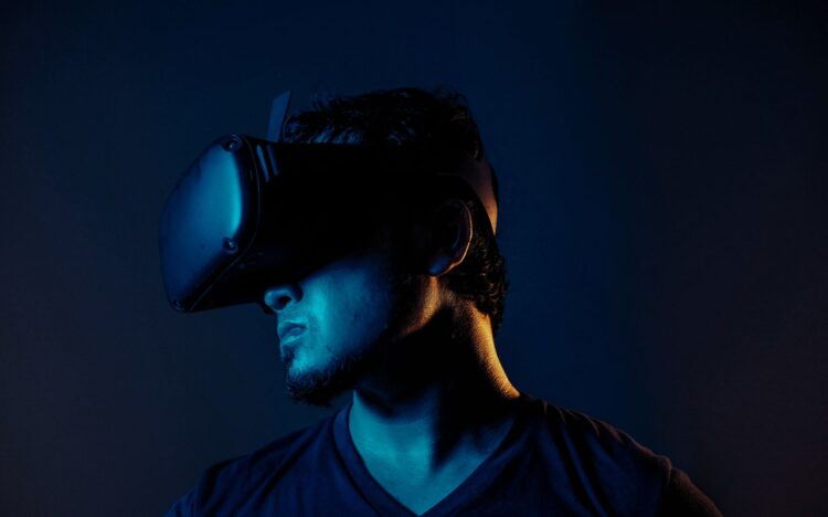 Sanal gerçeklik teknolojisi oyun sektörünün geleceğini nasıl etkileyecek?