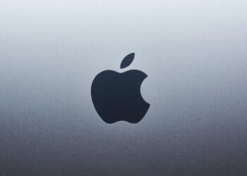 Siri özel konuşmaları dinlediği için Apple'a dava açıldı