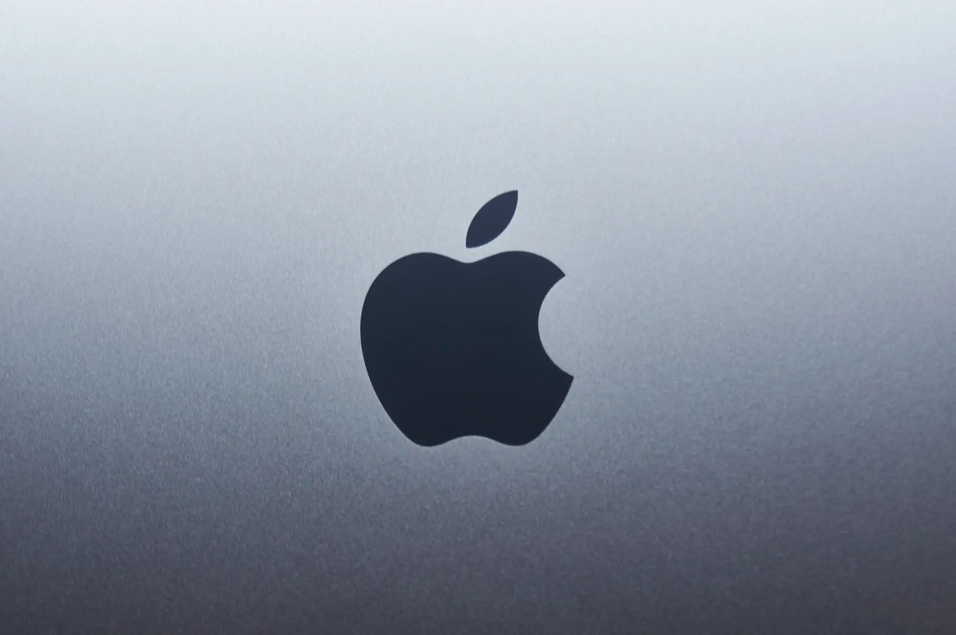 Apple, iPhone 15 ısınma sorununun farkında: Yeni güncelleme ile düzeltilecek