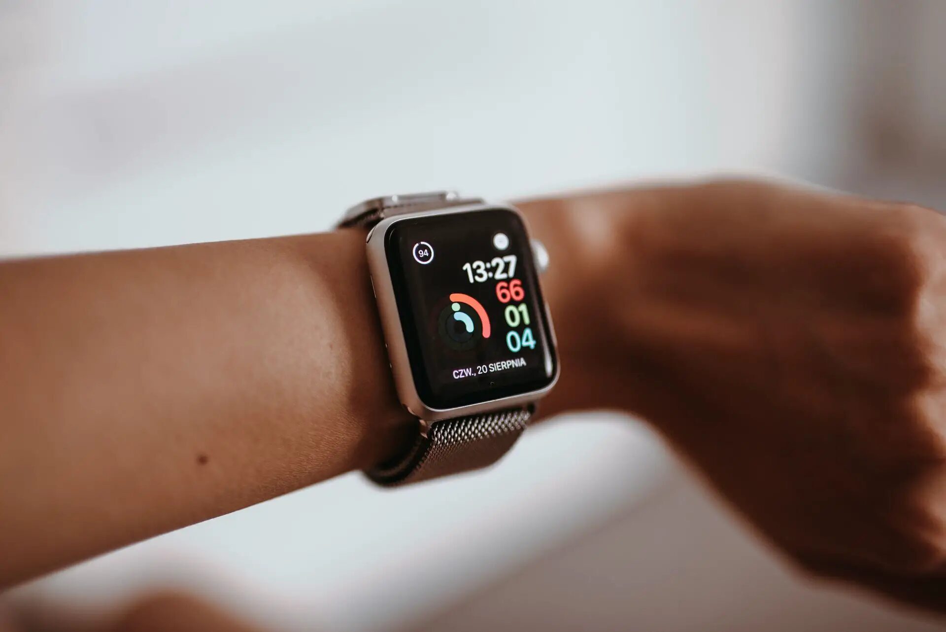 Yeni Apple Watch modellerinde ekran titreme sorunu: Apple çözüm arıyor