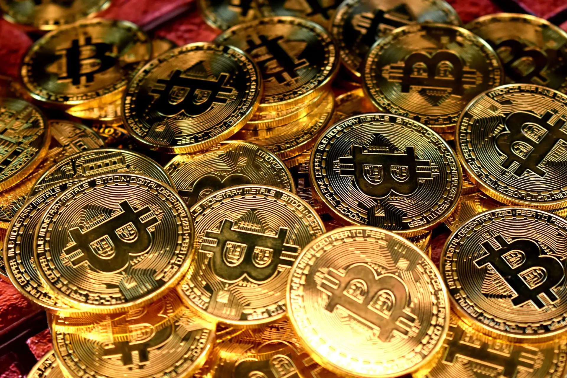 Bitcoin 40.000 $'ı Geçti, Ethereum 2.200 $'ın Üzerine Çıktı: Kripto Para Birimleri İçin Sırada Ne Var?