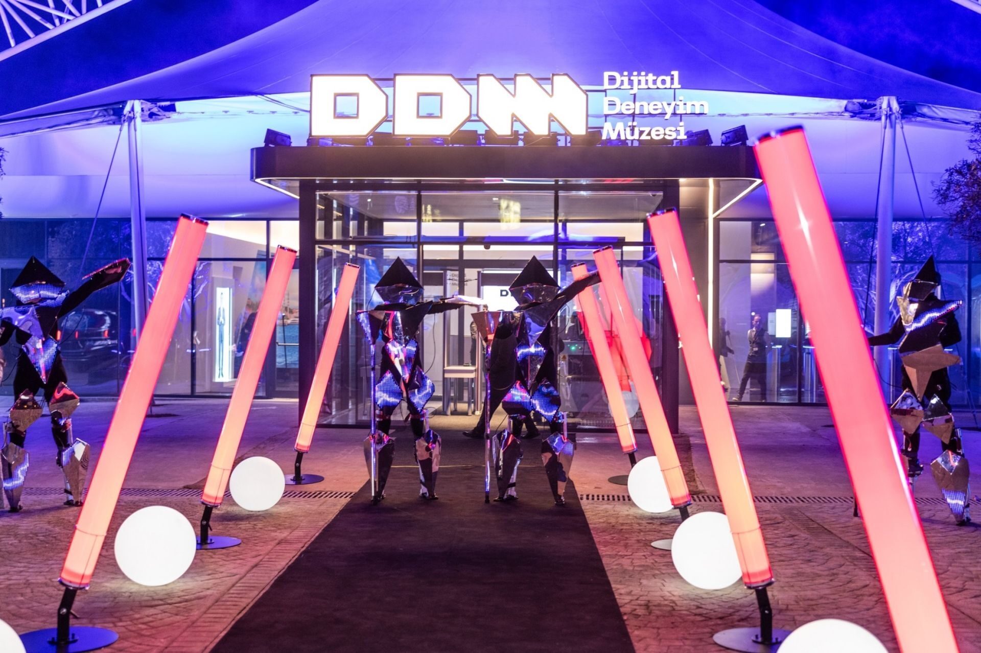 Türkiye'nin en büyük sabit Dijital Deneyim Müzesi açıldı
