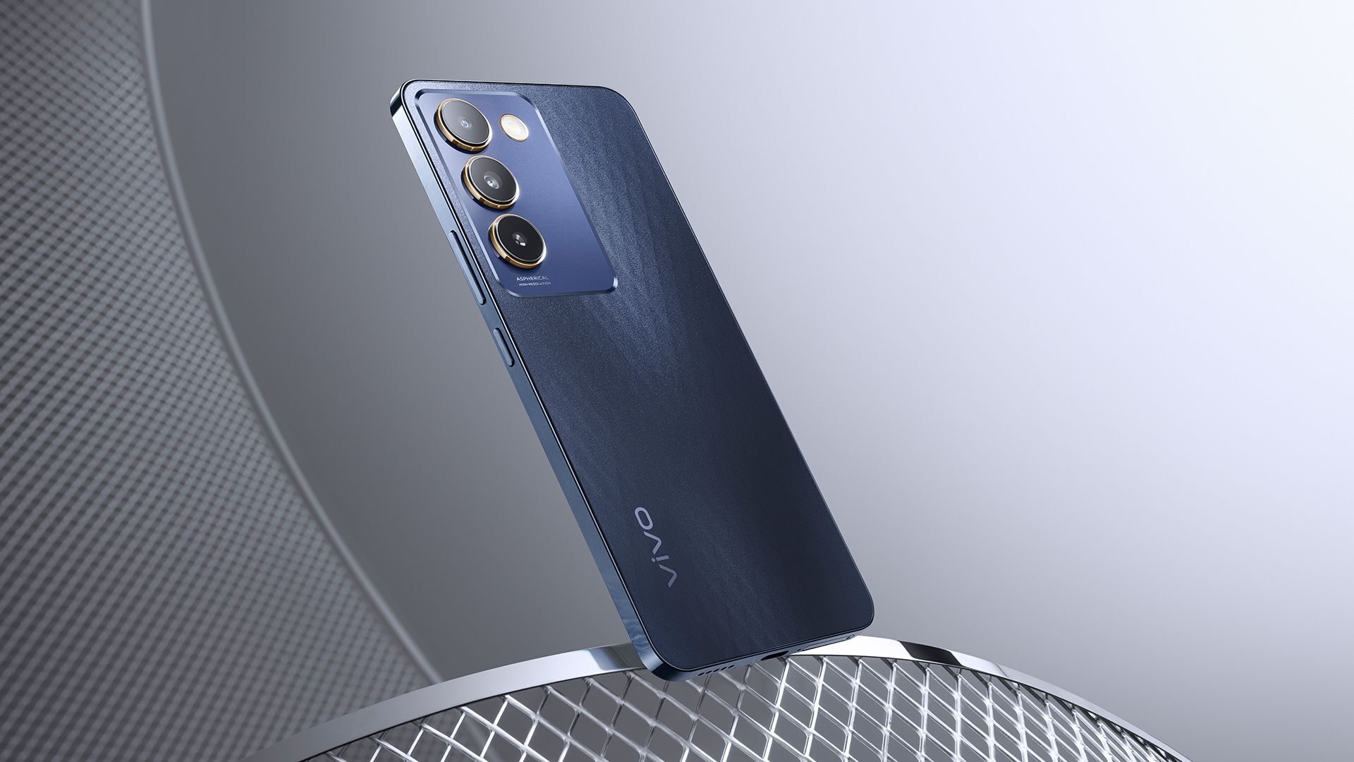 Vivo V30 Lite, Türkiye'de raflardaki yerini aldı