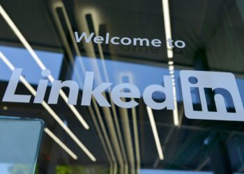 LinkedIn yapay zeka ile iş bulmanın kapılarını aralıyor