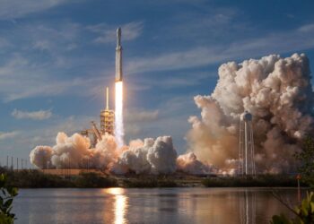 SpaceX yılda 120 roket fırlatmak istiyor