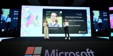 Microsoft AI Tour etkinliği iş liderleri ve bilişim profesyonellerinin katılımıyla gerçekleşti