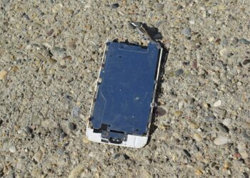 Avrupa Birliği mobil cihazlarda "kullan-at" kültürüne dur diyor 6 avrupa birligi yeni mobil cihaz etiketleri