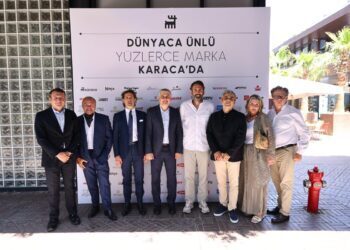 Karaca ev yaşam pazar yeri oldu, markaları birleştiriyor