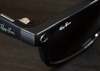 Ray-Ban Meta akıllı gözlükler uçuşa geçti