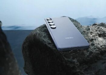 Meizu 22’de çerçeveler yok denecek kadar az