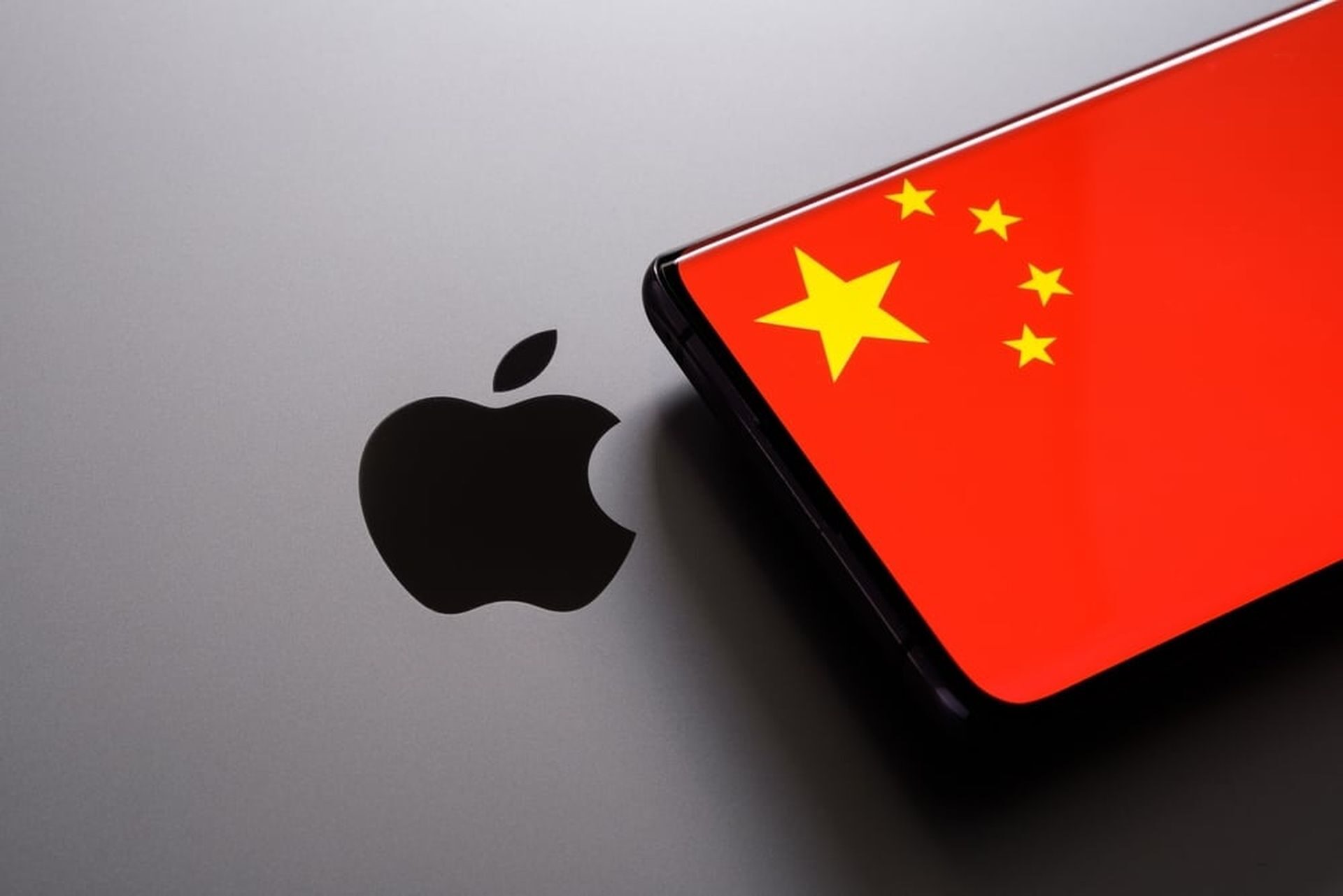 Apple çindeki mağazasını kapatıyor