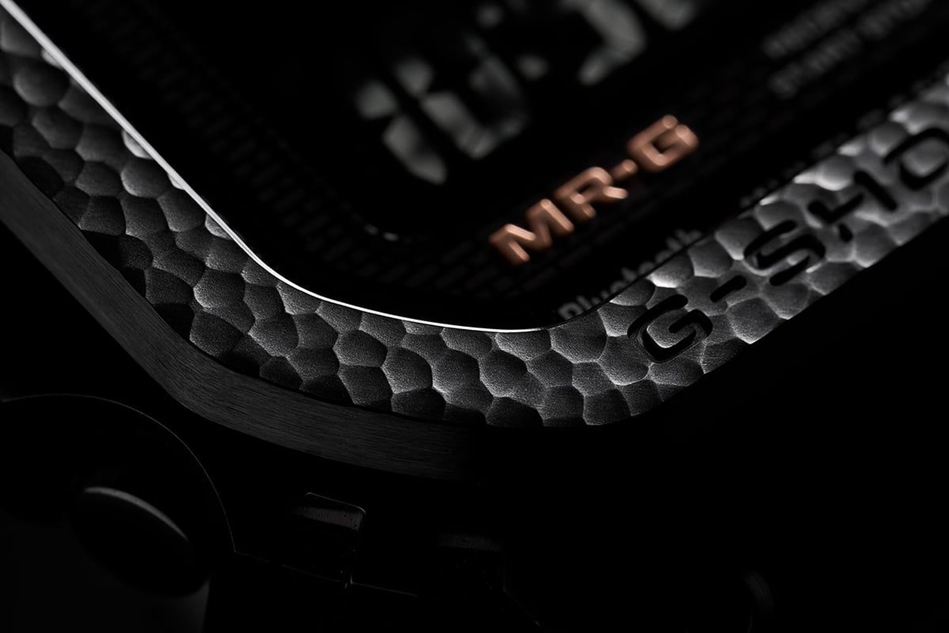 Casio MRG-B5000HT Tsuki