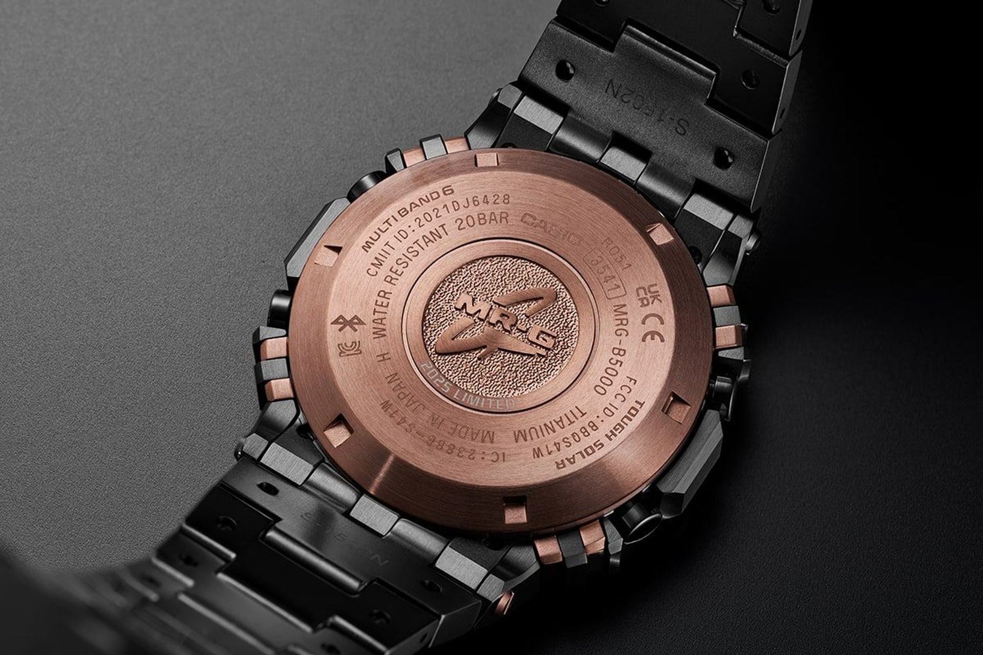 Casio MRG-B5000HT Tsuki