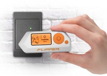 Flipper one: Radyosuz, linux'lu cep bilgisayarı mı?