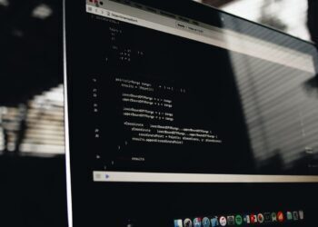 GPT-5, yankı odası tekniğiyle 24 saatte "jailbreak" oldu